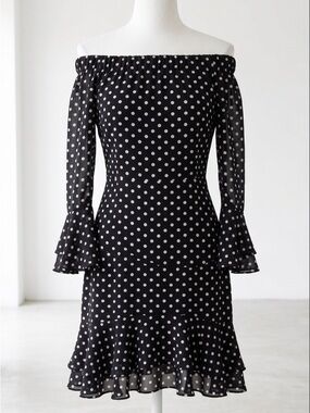 topshop black polka dot dress | Dresses | Topshop Fit And Flare Short Sleeve Crew Neck Crafted from a durable